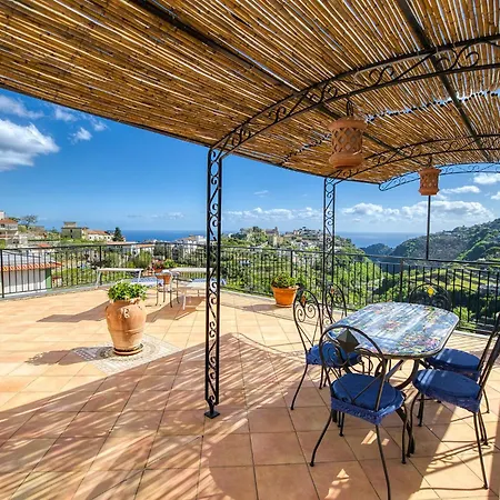 Don Vincenzo House *